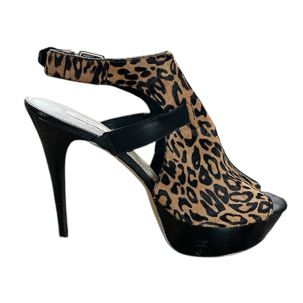 New GUESS Leopard Ofiraly Sling-Back Platform Haircalf Heels Size 9.5